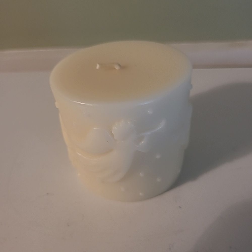 Small Pillar Angel Candle